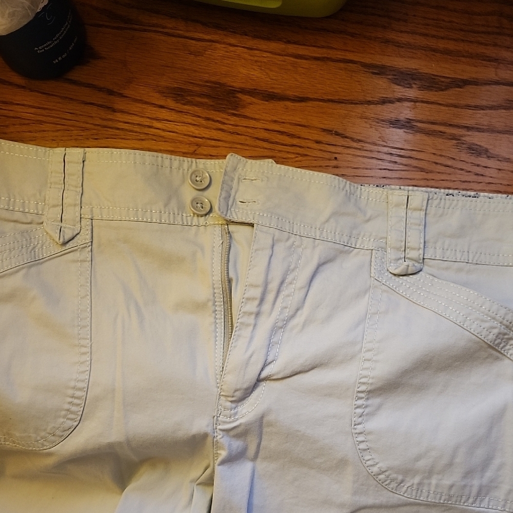 Gloria Vanderbilt Capri Pants